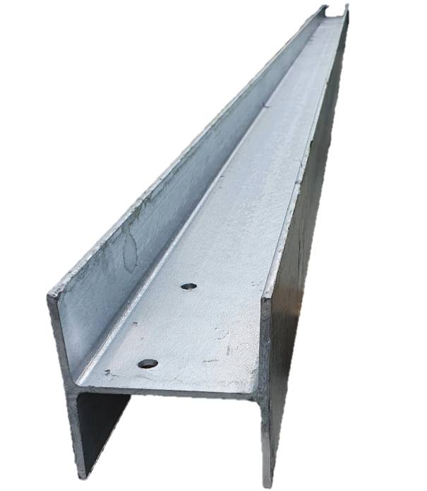 150UC Posts — Urbanscapes retaining wall product