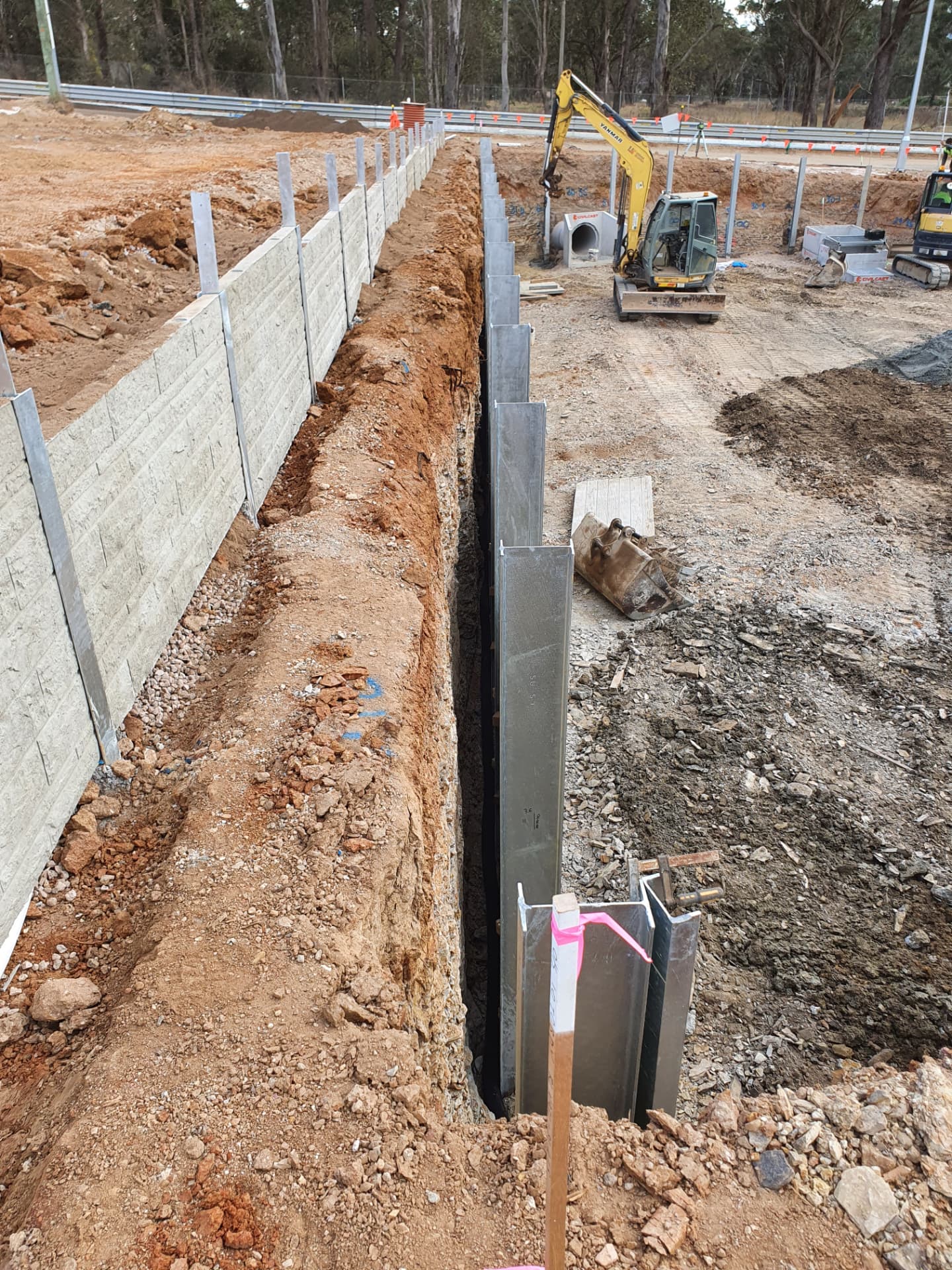 Concrete panel retaining wall by Urbanscapes on site
