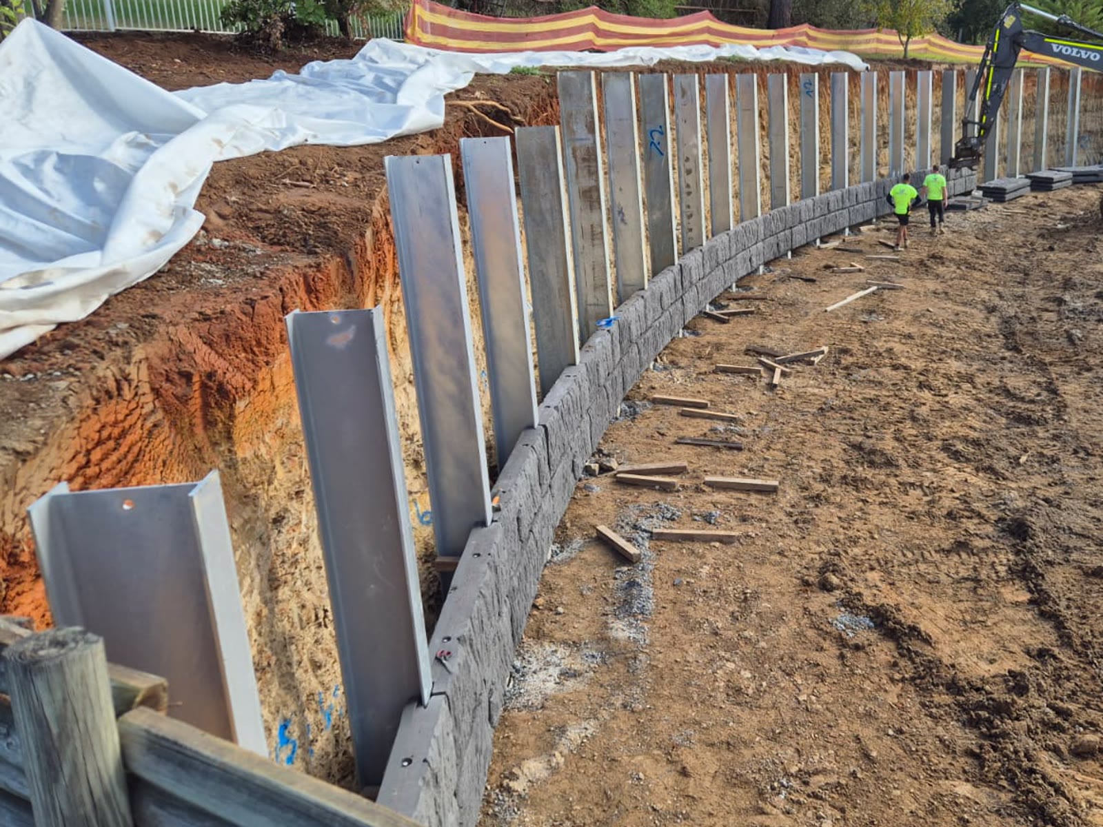 Concealed post system
